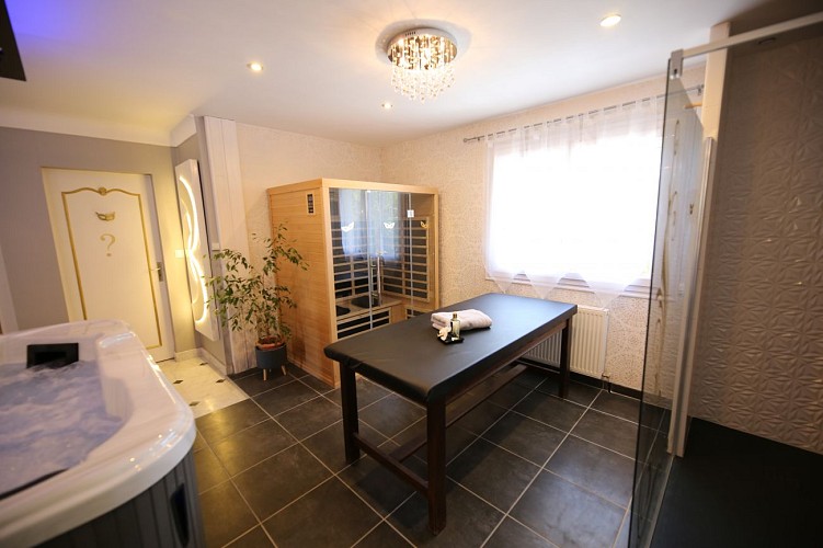 table de massage et sauna