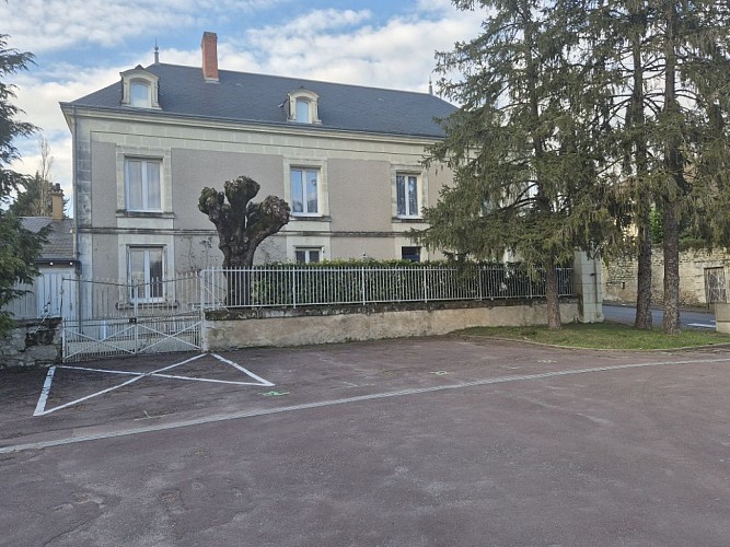 Vue extérieur avec parking à proximité