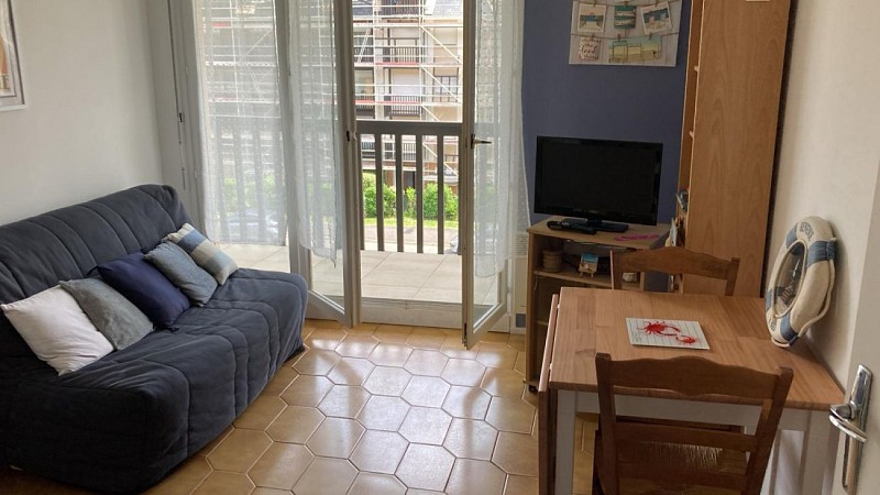 SALON VERSION GAUCHE