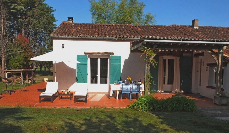 Vue extérieure Jeansac (002)