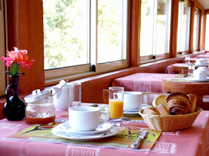 Logis Hôtel Crêtes de Pignols