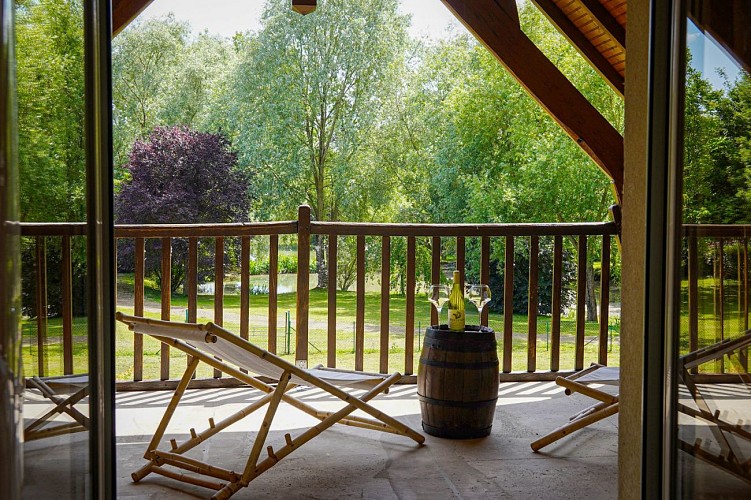 Gîte de l'âbime à Sementron avec piscine près de Guédelon en Puisaye en région Bourgogne (54)