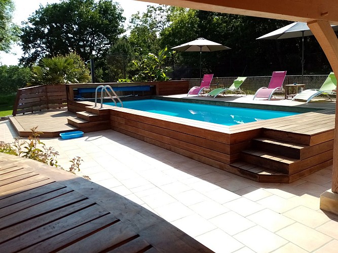 La maison de hobbit - Colline de boutiès