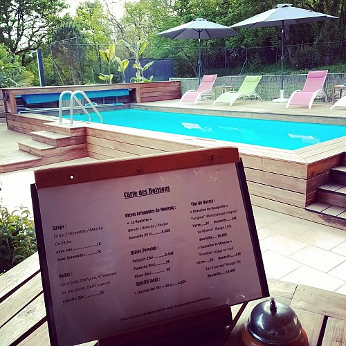 La maison de hobbit - Colline de boutiès