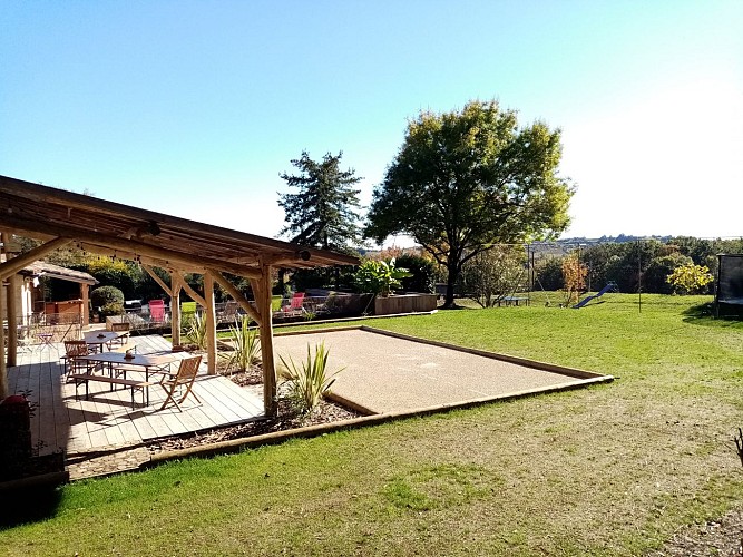 La maison de hobbit - Colline de boutiès