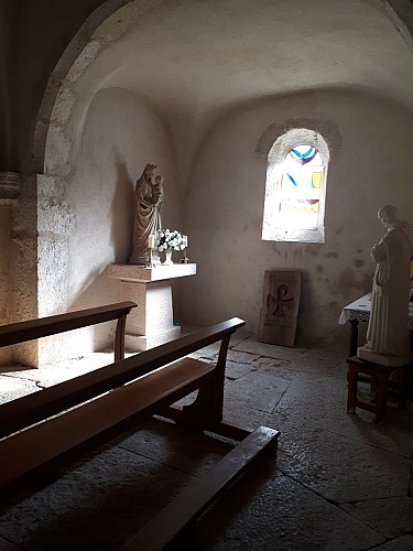 Eglise Saint-Antoine et son Sully