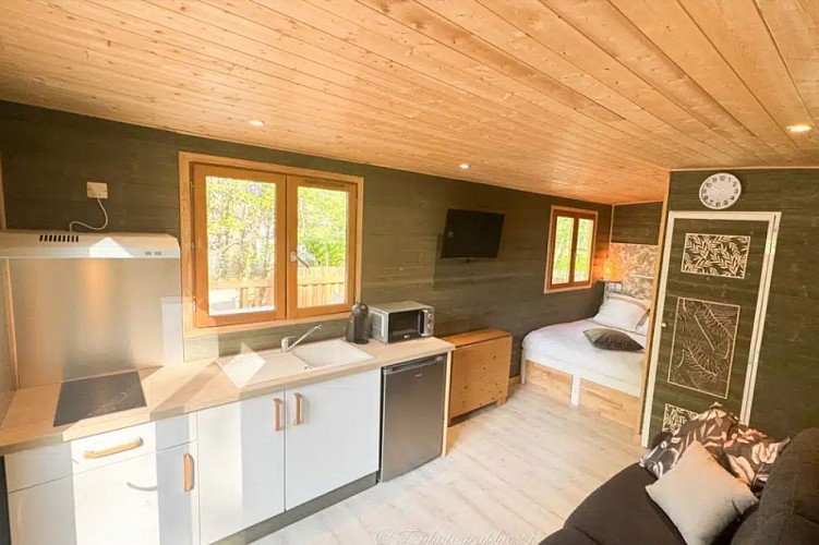 Hébergement Insolite Roulotte Bois en Dordogne (24) - St-Estèphe