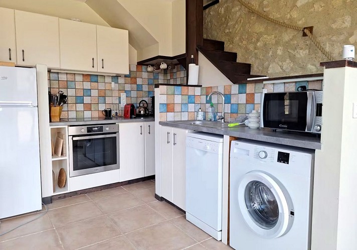 276f0563-4f85-4591-bf69-32dc8bd834e6