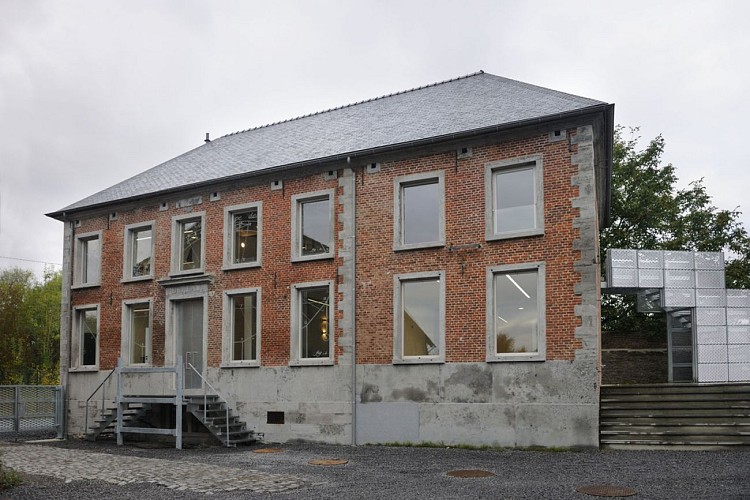 Les anciens bureaux de la carrière Wincqz