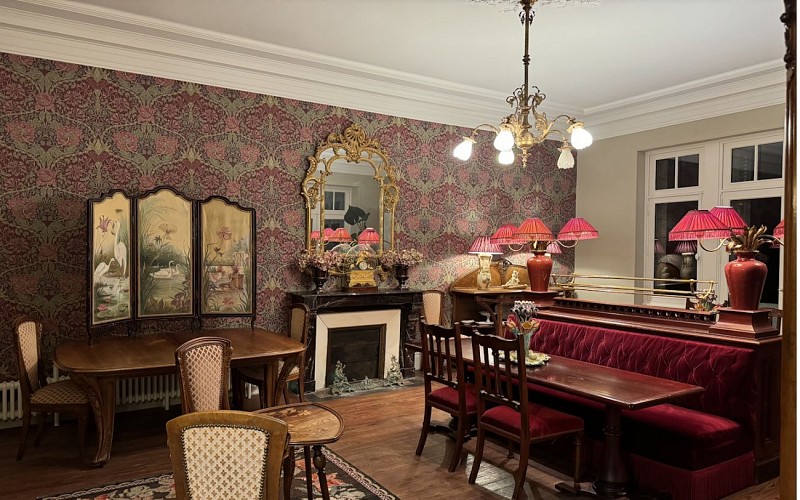 Salle-des-petits-Déjeuners-_1_