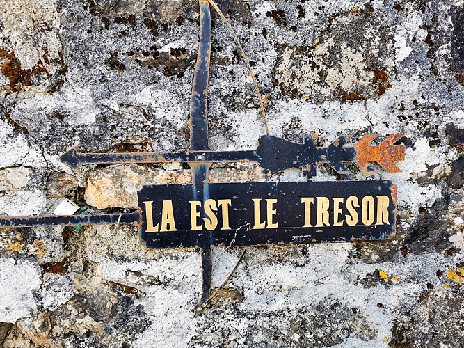 chateau-chalus-chabrol