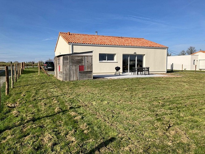 le-temple-gite-la-minelle-exterieur