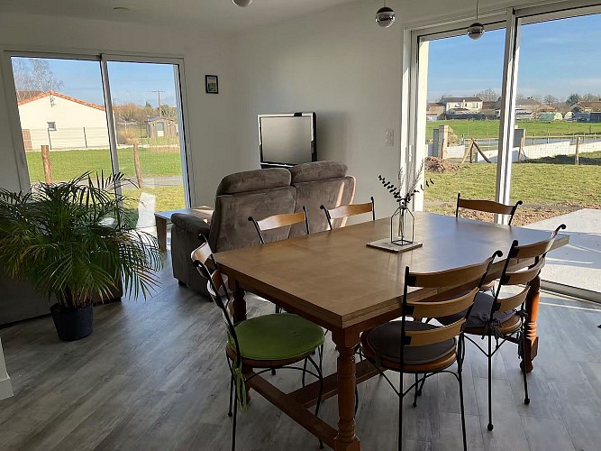 le-temple-gite-la-minelle-séjour