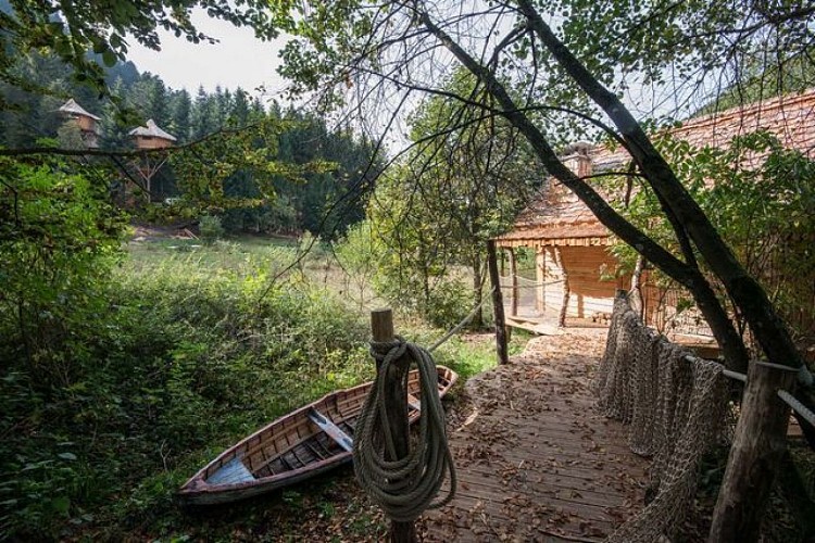 La clairière aux cabanes