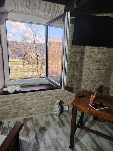 Chambre-dhotes-fleurey-dessoubre-petite vue sur le Dessoubre