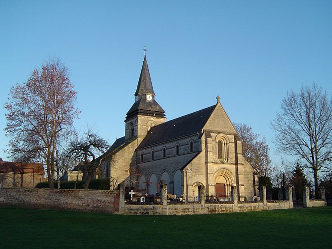 Eglise Sainte-Benoîte de Falvy