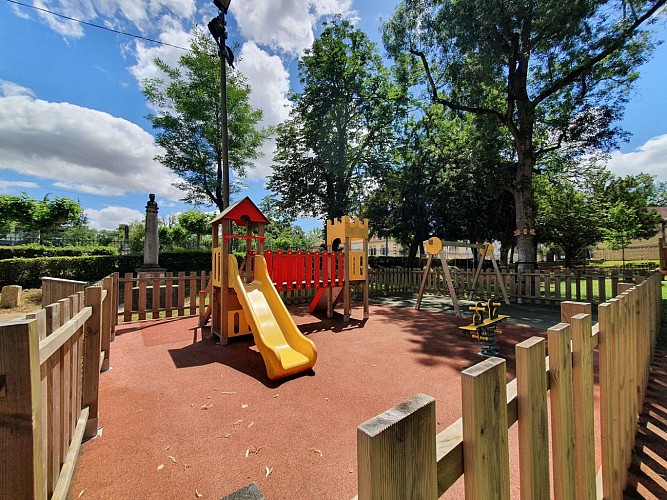 Aire de jeux de Castéra-Verduzan