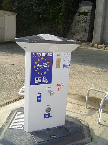 BORNE CAMPING-CAR EURO-RELAIS