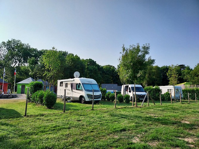 Aire Camping-Car Camping de Beslé