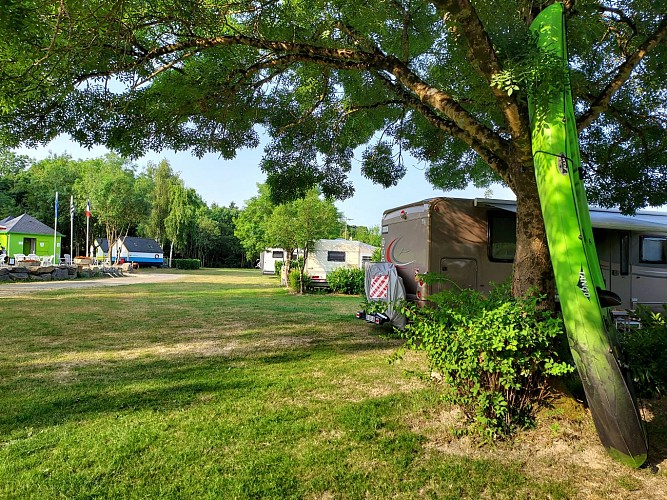 Aire Camping-Car Camping de Beslé