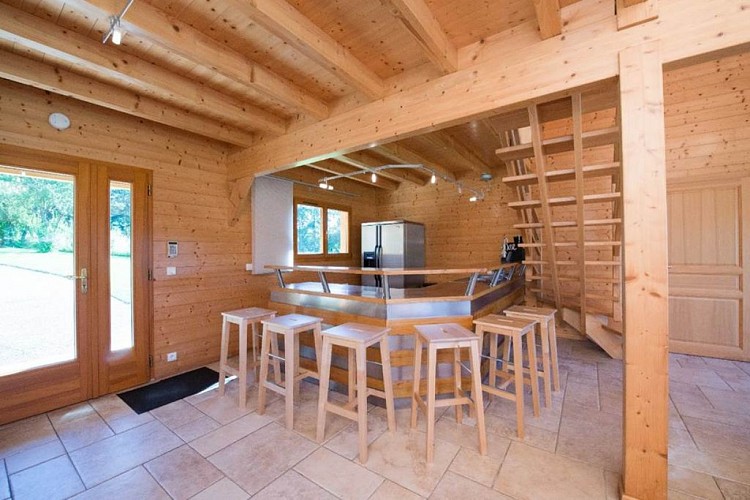 Gîte des Etangs de Bairon, chalet de charme dans un parc arboré avec ses 3 étangs - Louvergny - Ardennes