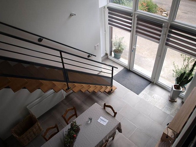 Vue de l'escalier du gîte