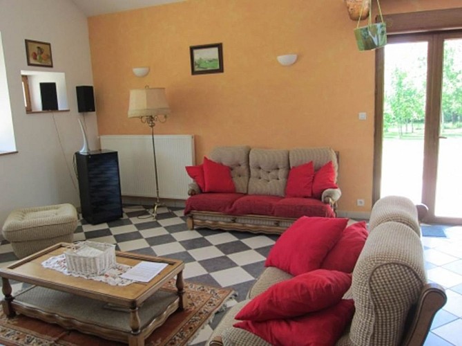 La Grande Rubrique, grande maison avec jardin clos près de Charleville-Mézières. Animaux acceptés. - Barbaise - Ardennes