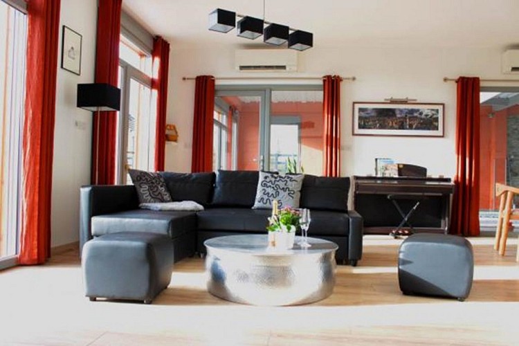 Le Terrier Ensoleillé, maison exposée plein sud avec piscine intérieure, salle de fitness et sauna - Ménil-Lépinois - Ardennes