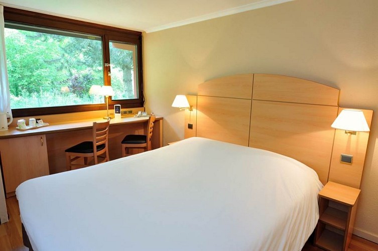 Hôtel "Kyriad" Sedan