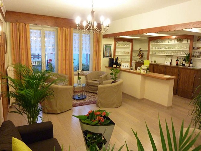 Hôtel - Logis "La Sapinière"