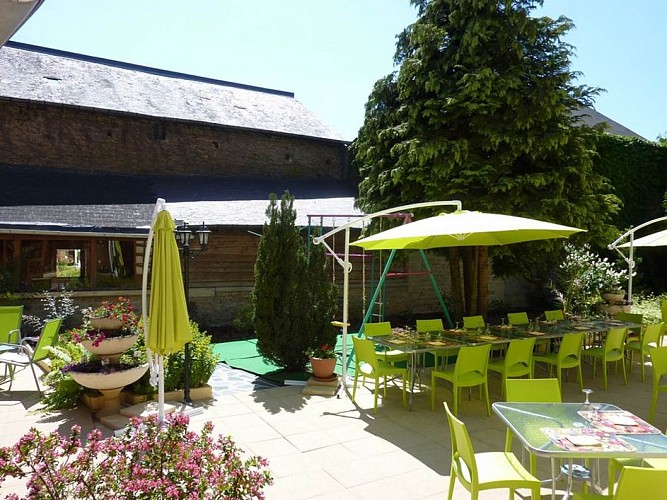 Hôtel - Logis "La Sapinière"