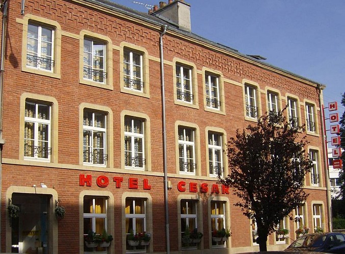 césar hôtel, charleville-mézières, hôtel