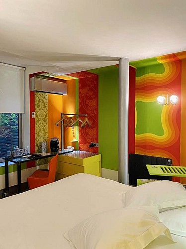 Hôtel Urban Style Logis "Le Dormeur du Val"