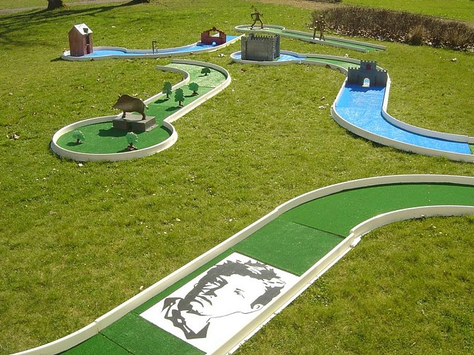 Mini-golf