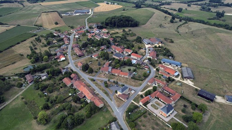 Vue aérienne du village de Marcq