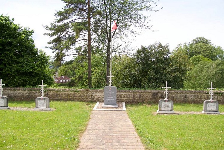 Cimetière 1870 de Floing