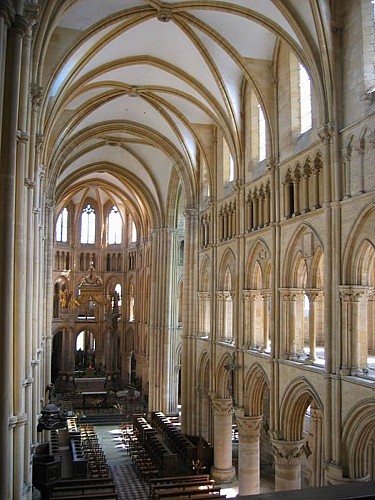 Eglise Abbatiale Notre Dame de Mouzon