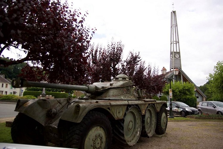 Engin Blindé de Reconnaissance - Place de Daigny