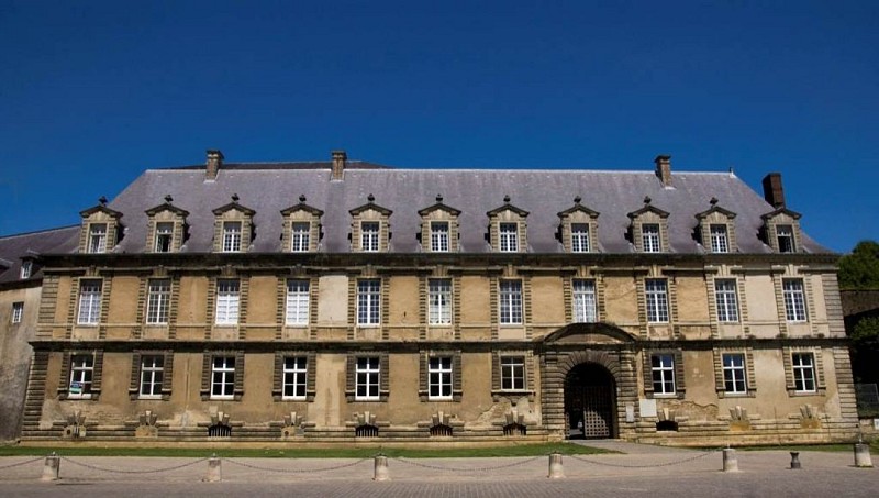 Le Palais des Princes