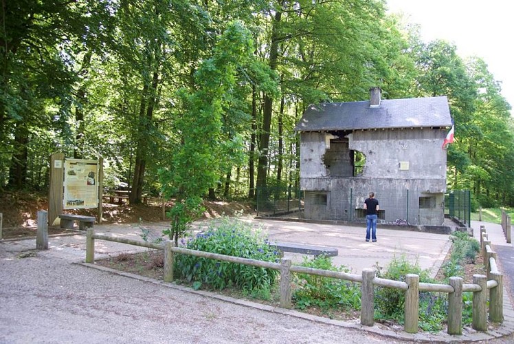 Maison Forte de Saint Menges