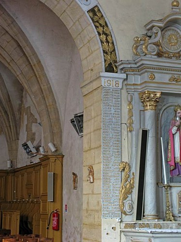 Monument aux morts de la 1ère Guerre Mondiale ( 1914-1918 )