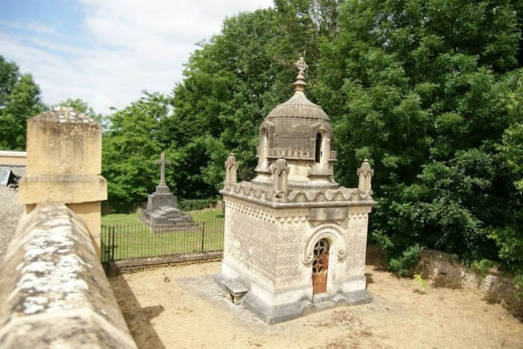 Nécropole et Ossuaire de Bazeilles