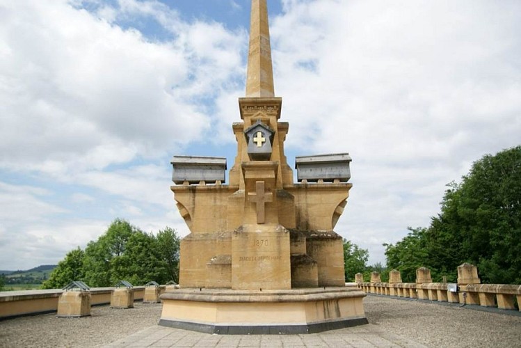 Nécropole et Ossuaire de Bazeilles