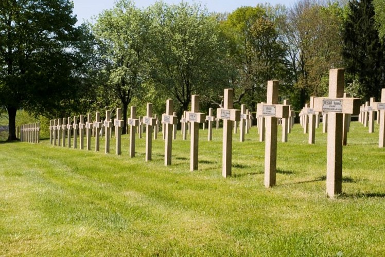 Necropole Nationale 1939-1945 de Floing