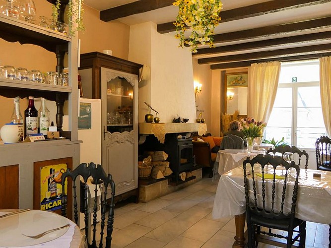 salle de restaurant 18 couverts