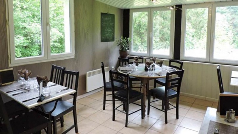 La table du pays en salle