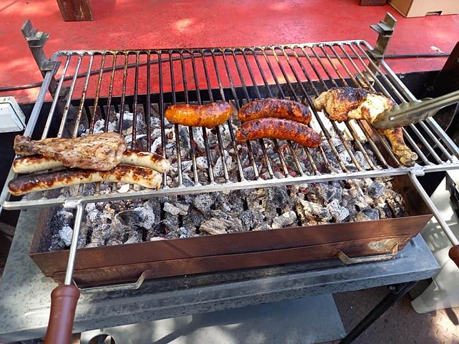 Restaurant "Chez Pierre à La Péniche"