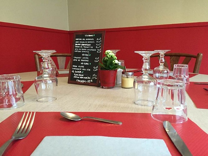 Restaurant "A Midi Dix"