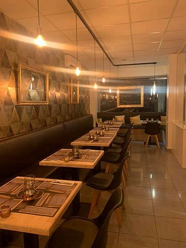 Restaurant "Au p'tit resto chez Sophie"