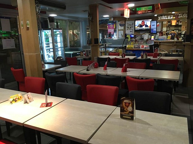 Restaurant "Le Central Bar"